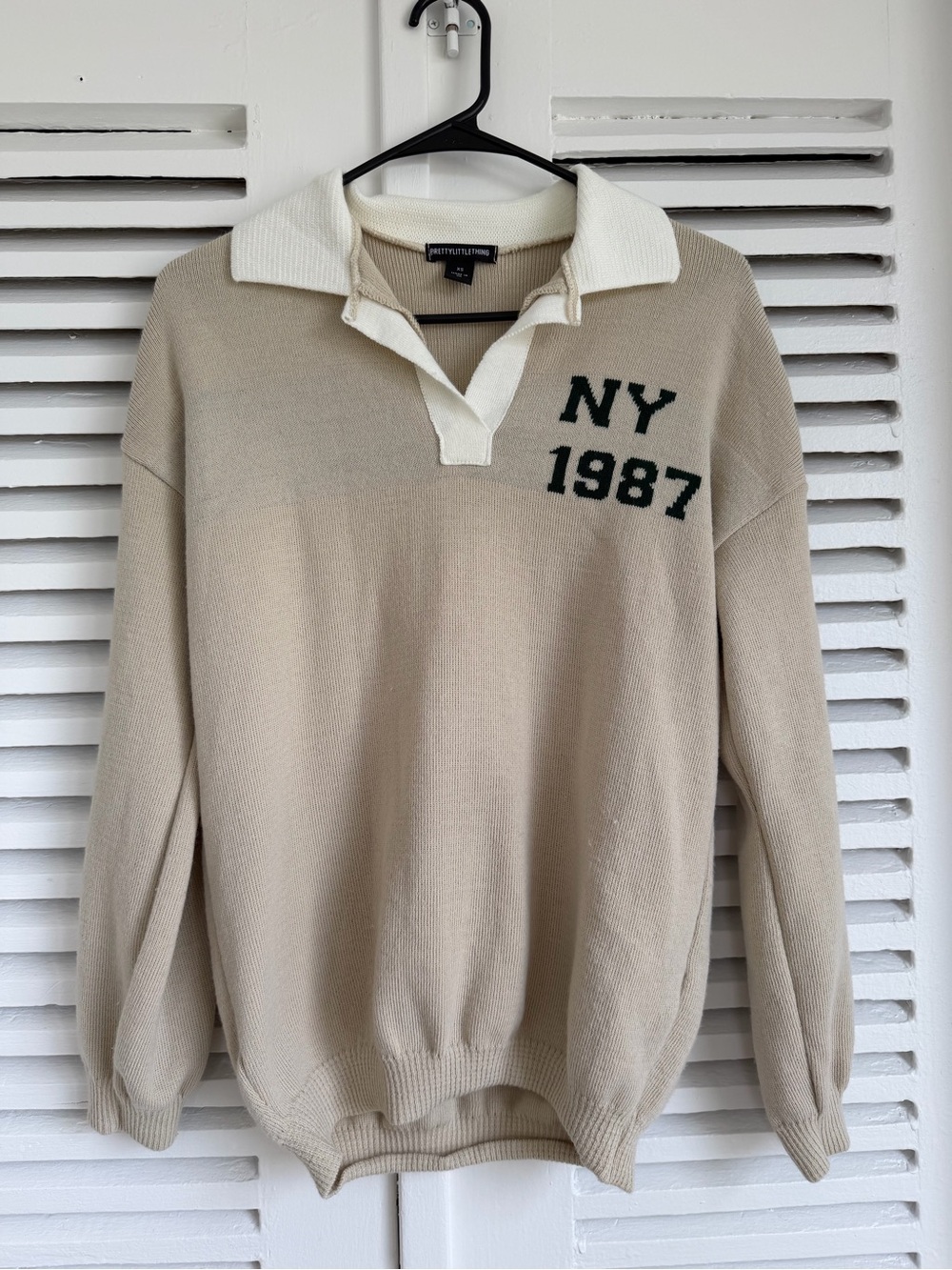 Beige Sweater with White Collar - XS